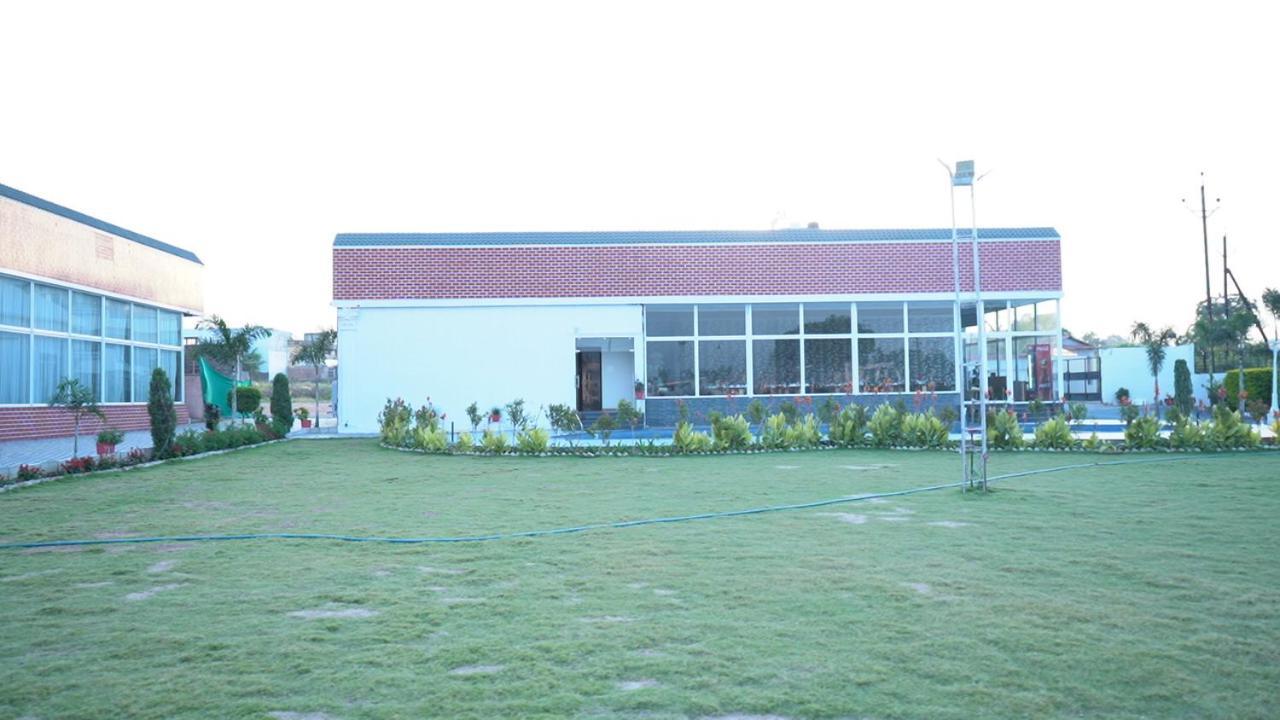 The Kamoda Resort Ambikāpur Zewnętrze zdjęcie